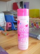 Love-is-in-the-air-001